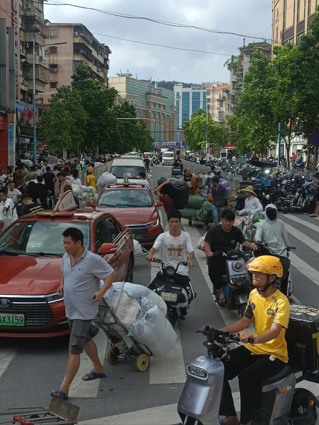 广汽新能源轿车干不过，不如另辟蹊径，发展电鸡吧，现在电鸡横行，也多为杂牌，如果广