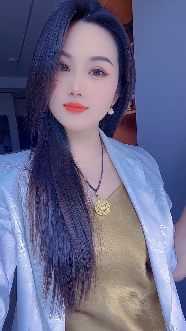 今天就长这样，出门六达六达下愿你成为自己的太阳