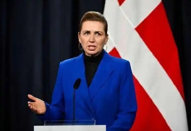 丹麦称已开始与美国合作当地时间1月22日，丹麦首相弗雷泽里克森在与英国首相斯塔默