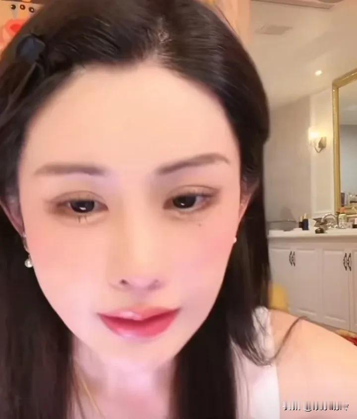 无语了，韦雪教粉丝怎么让男人上头！

第一，关系不是靠天天聊推进的，要学会控制聊