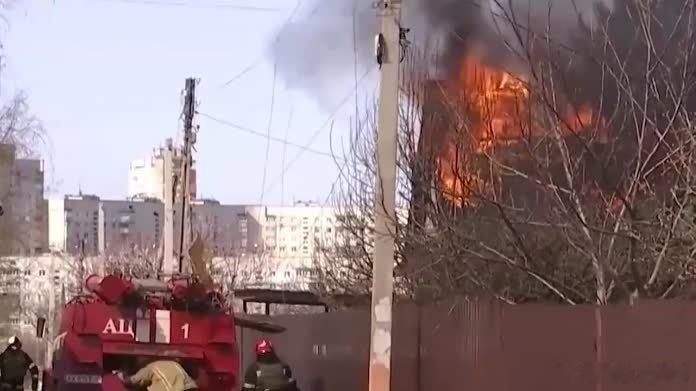 凤凰新闻【倒计时2天，乌克兰凌晨动手，远袭俄重要设施，无视普京和谈】倒计时2天，