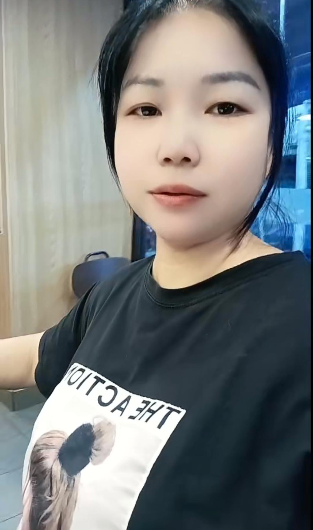 有人说我诋毁男人，如果你是一个好男人，是一个有本事的男人，我能诋毁你吗？我能诋毁