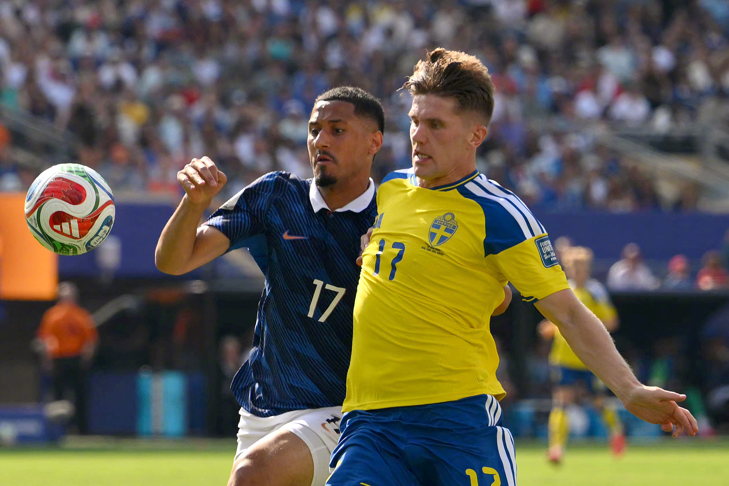 全场比分丨法国 3-0 瑞典12名英超球员登场🔽法国：迪涅（阿斯顿维拉）、古斯