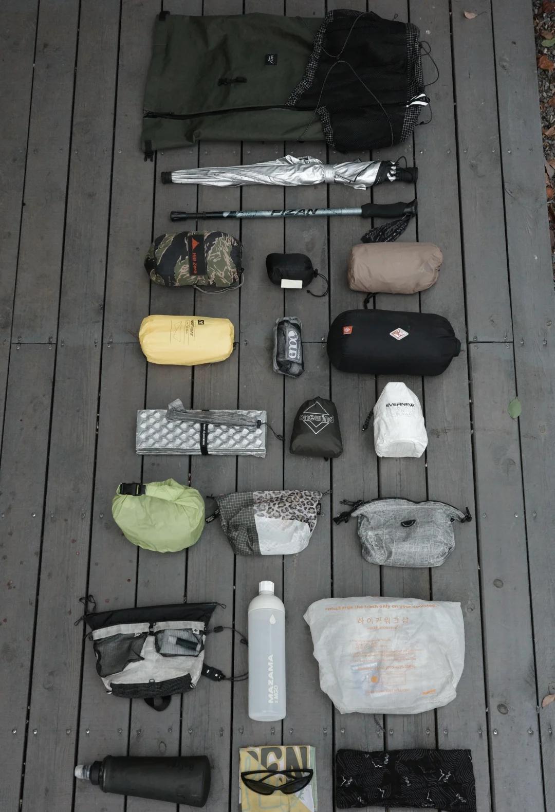 hiker的龙王山2天1夜吊床露营装备
世间千万种装备
条条大路亦通罗马
似乎重