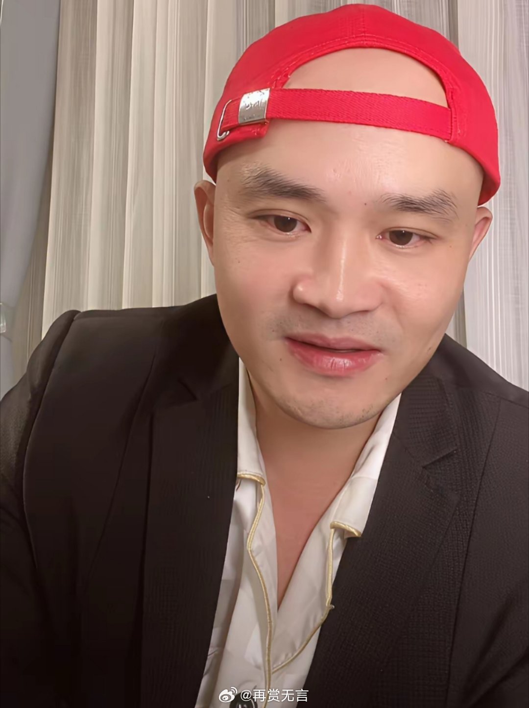 听说这是刘晓庆的前男友，长得还挺有味道的。 