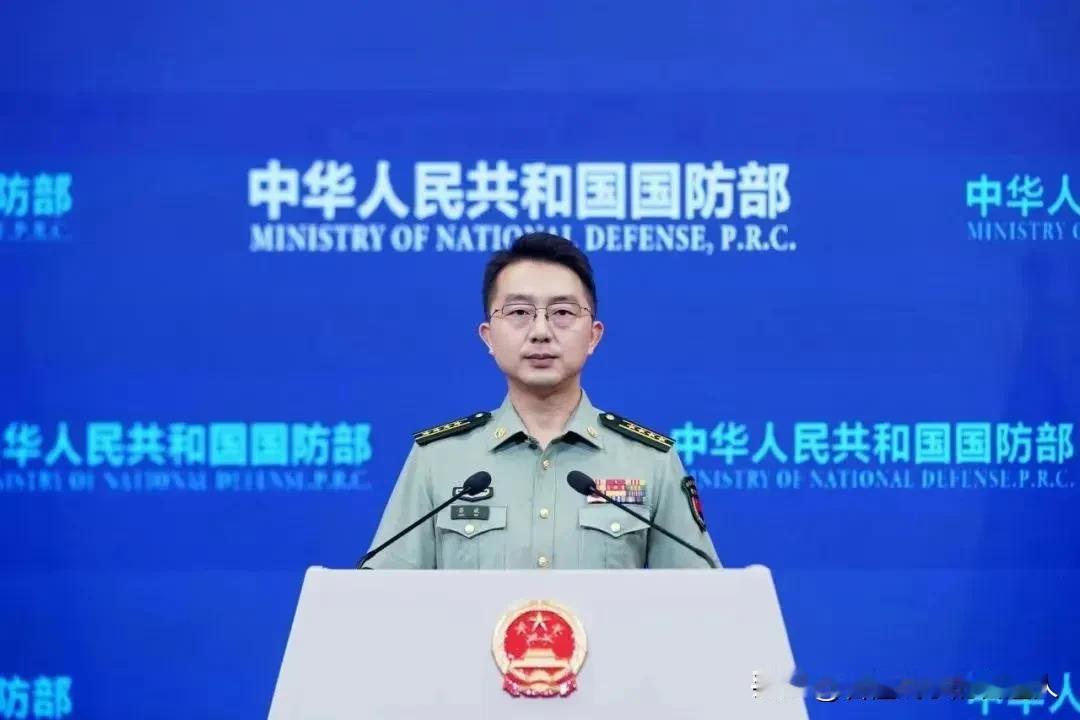 8万吨级的福建舰早已切断了外援航道，数百架歼-35死死锁住了制空权！这就是2月1