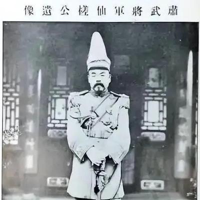 1925年11月15日，兰州省府后花园，刘郁芬以"扩编军队"为名，邀请李长清赴宴