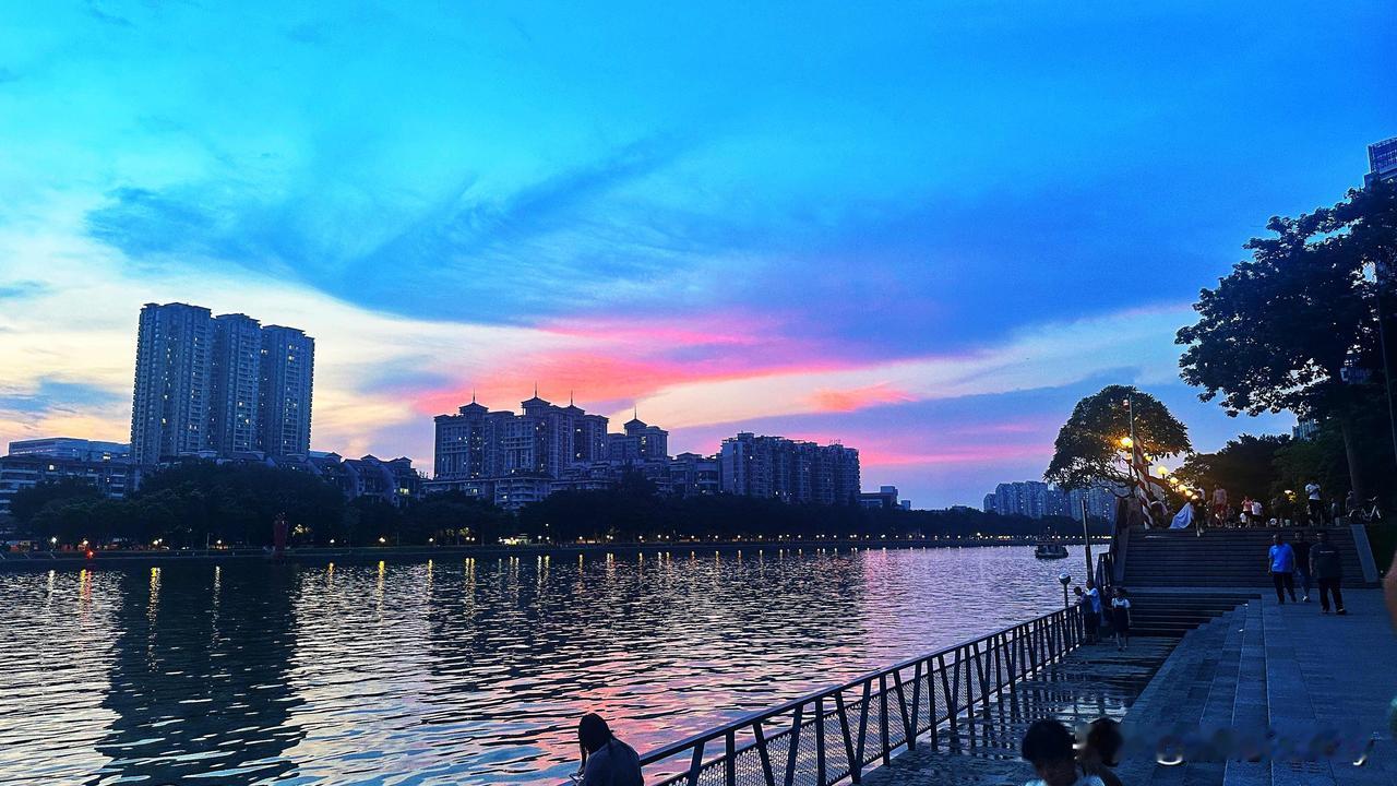 珠江晚霞