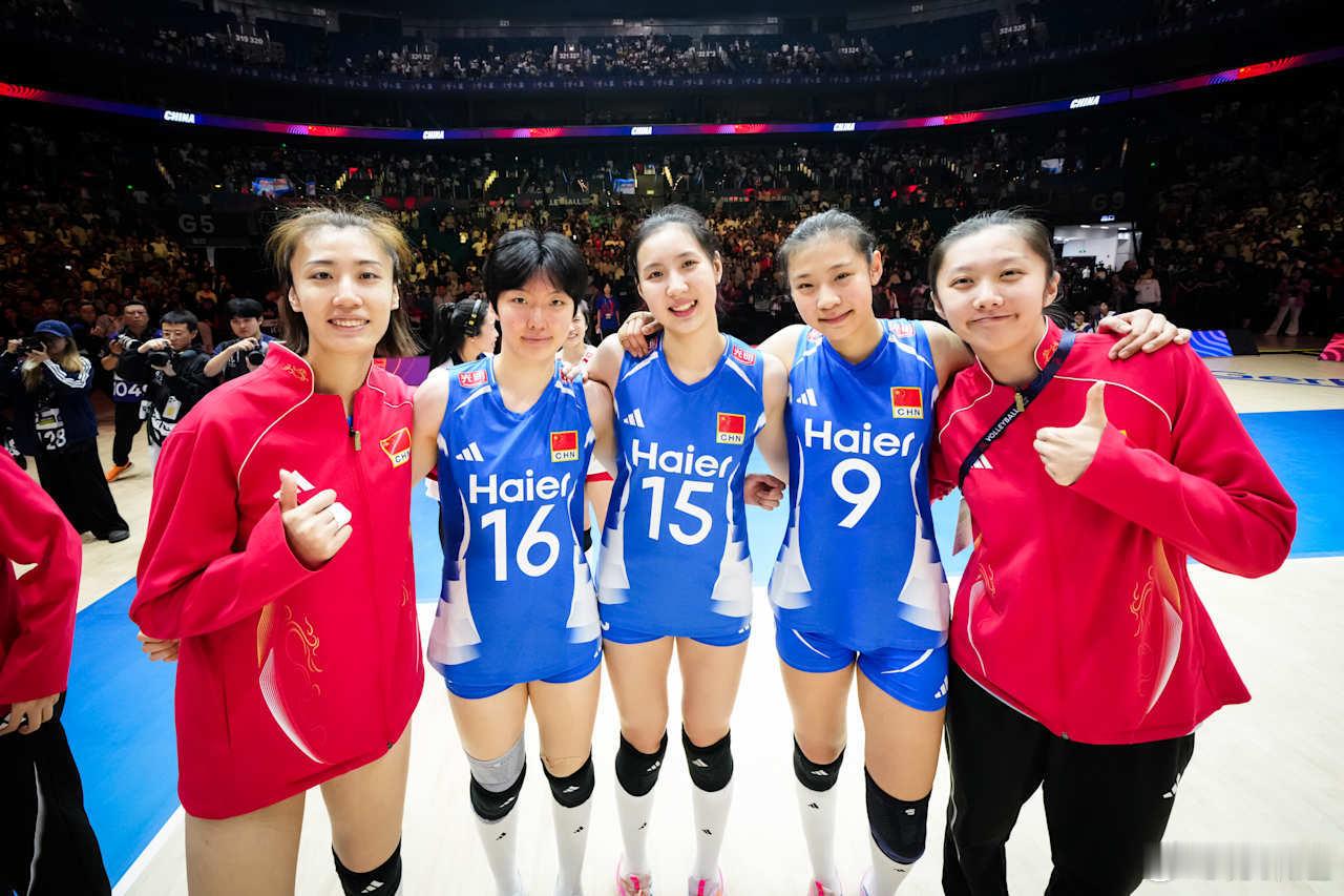 中国女排王奥芊太有出息啦！🏐 2026年女排VNL第一周【副攻进攻榜】：🥇 