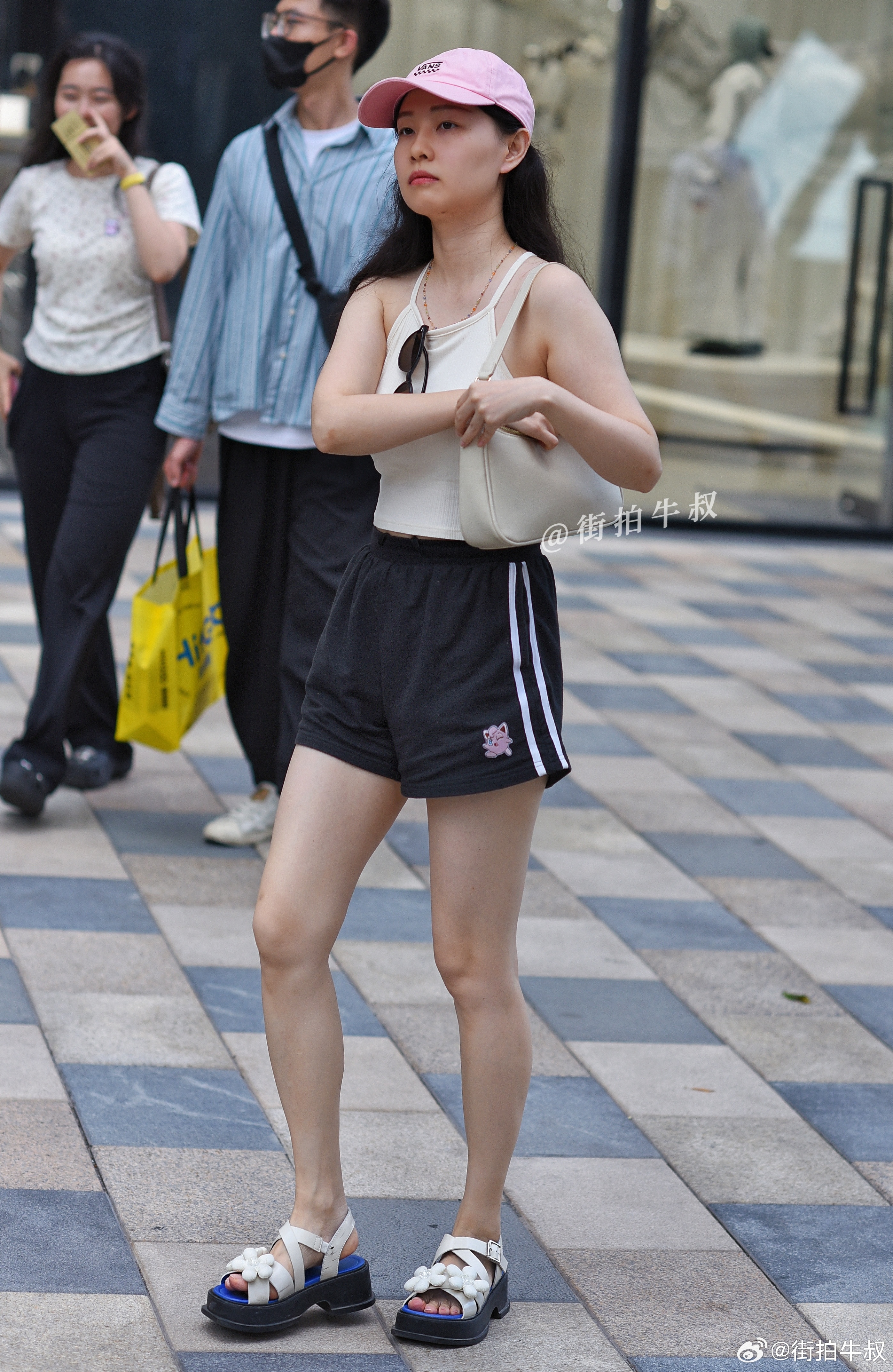 简单美的运动短裤背心 