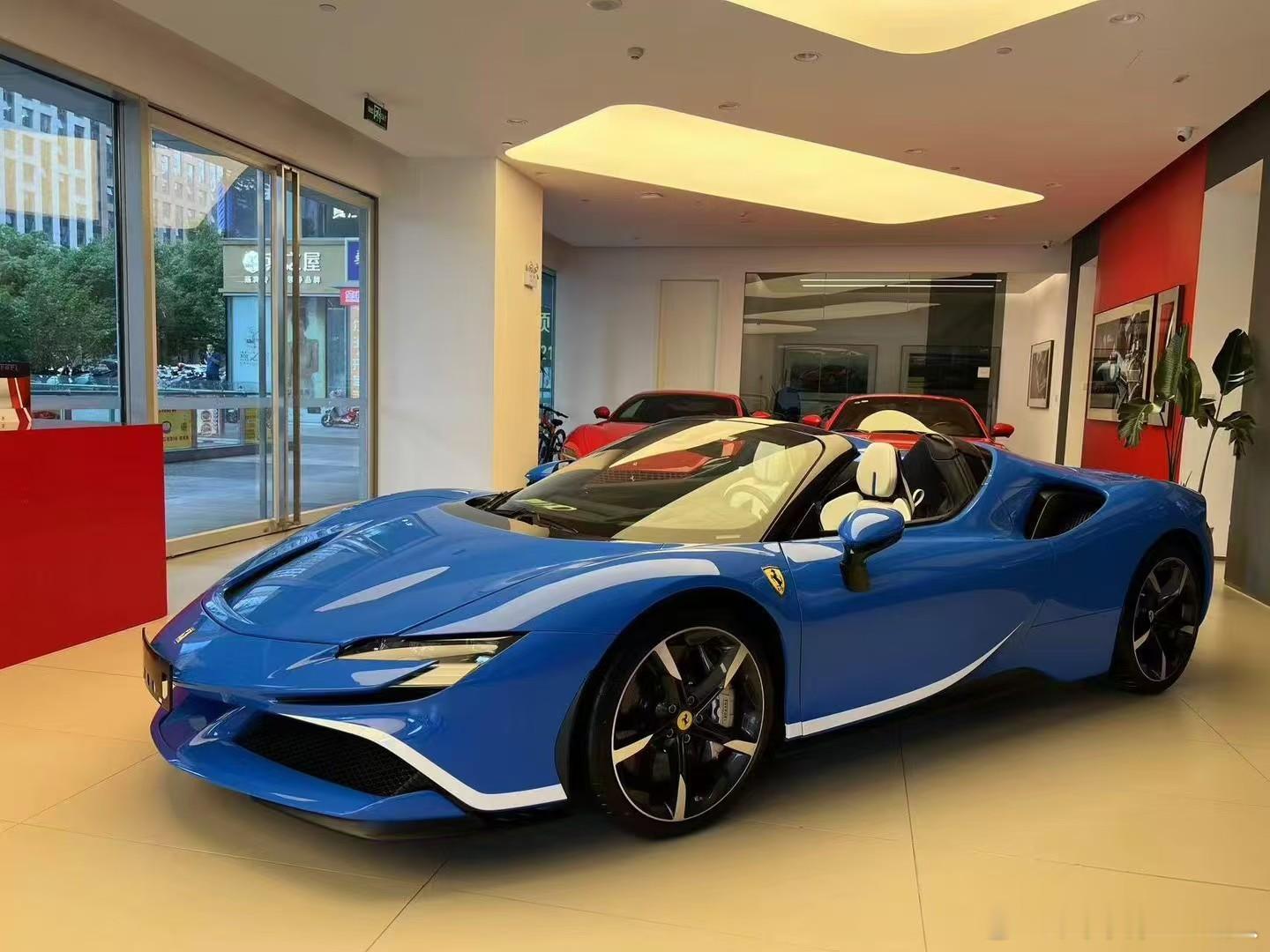 诚寻准新法拉利SF90 Spider Tailor Made，挚爱经典红。千匹混
