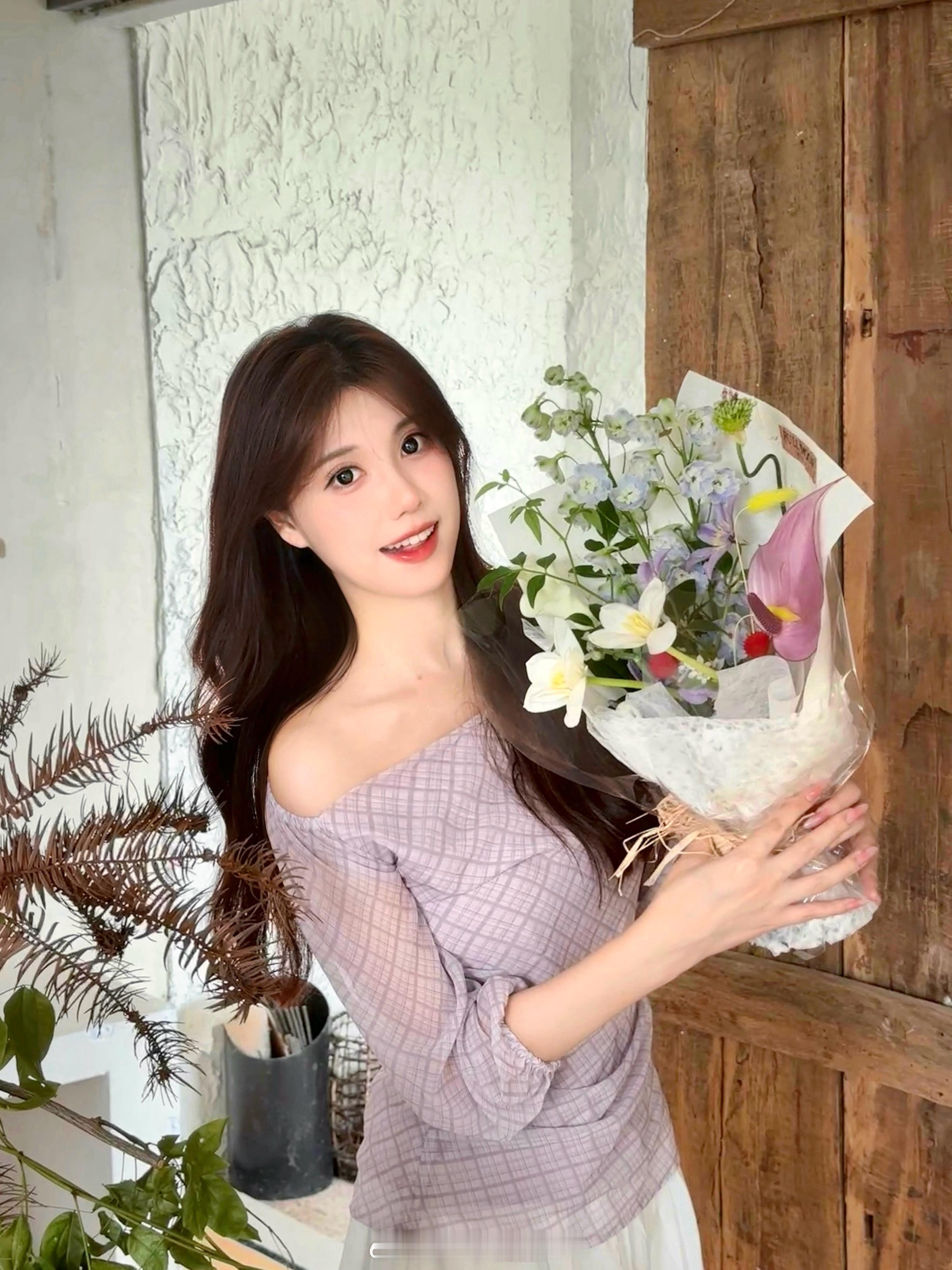 最后的长发库存💐. ∗ ՞•ᴥ•՞ 🍰💜现在已是短发 ​​​
