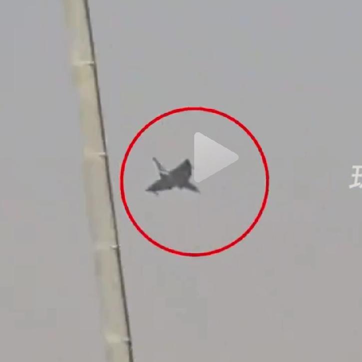 印度是一个多梦的国家
印度是一个多梦的国家，也是一个爱幻想的国家，还是一个喜欢大