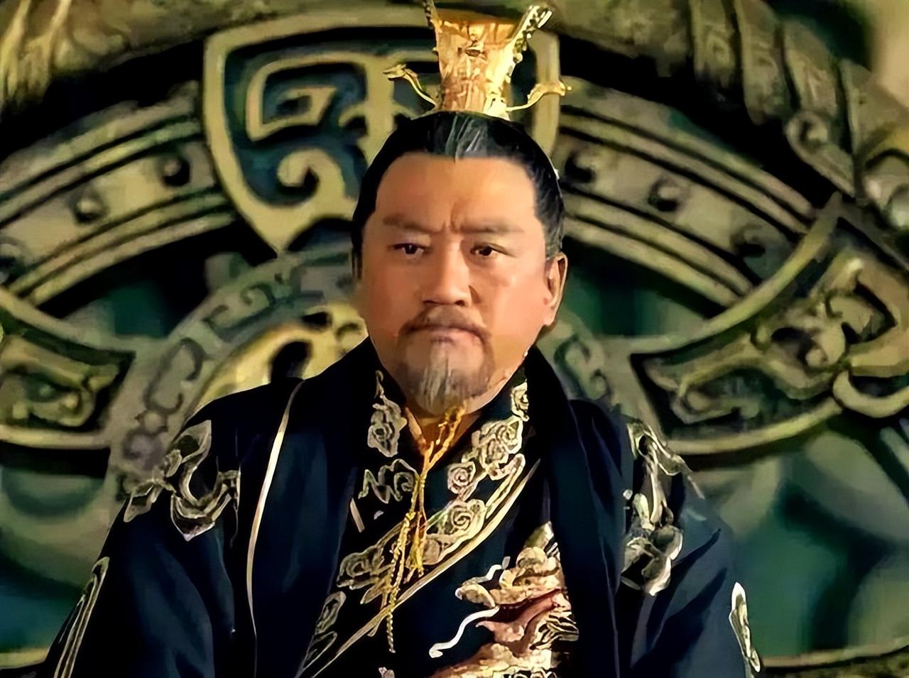 一个皇帝，在位48年，近40年不碰女人，不吃肉，不喝酒，一天只吃一顿素菜，一顶帽