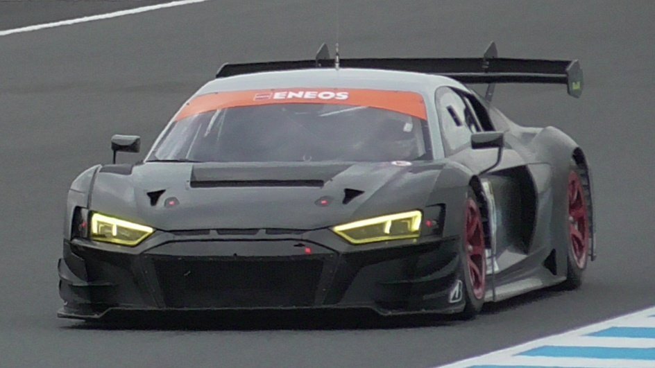gt3赛车 裸碳涂装的GT3赛车 