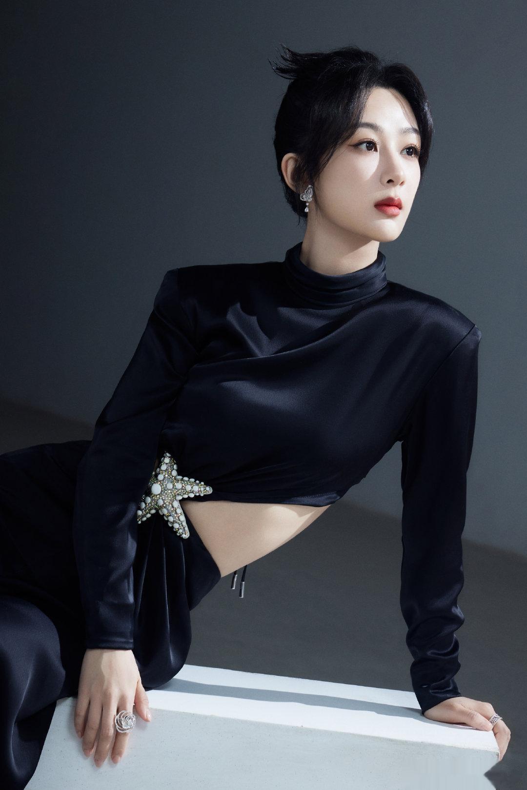 #杨紫韩剧女主封面##时尚先生把杨紫拍成了韩剧女主# 时尚先生把杨紫拍成了韩剧女