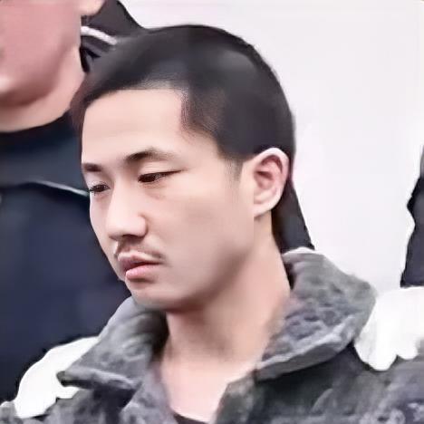 我觉得罗大美案件中，
杨恒有一个很严重的问题，
不是他诱骗了被害者，也不是他提起