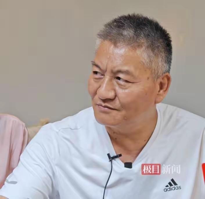 58岁梁实将参加第29次高考！果然一到高考的时候，这个叫梁实的就出来刷一波存在感