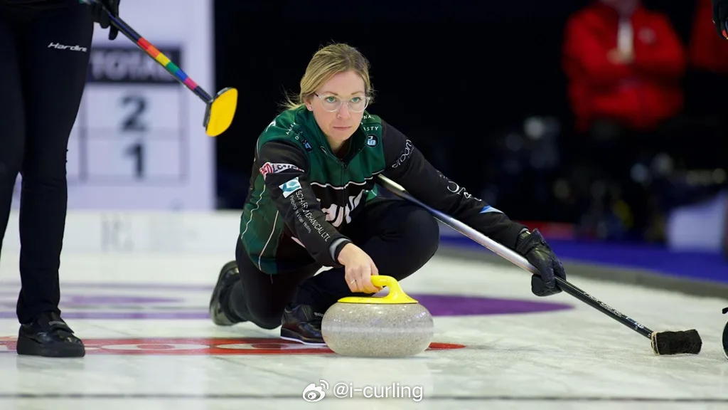 女老师官宣复出-Krista Scharf, Skip-Robyn Despin