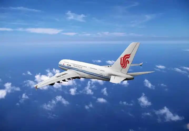 2026年8月15日凌晨三点四十二分，海南航空HU753航班自北京首都机场升空。