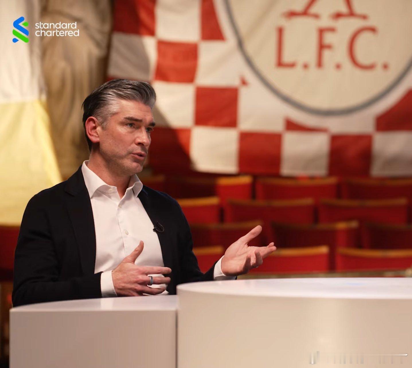 沙特记者透露沙特亲王瓦利德·本·塔拉勒在完成收购利雅得新月俱乐部多数股权后的首要