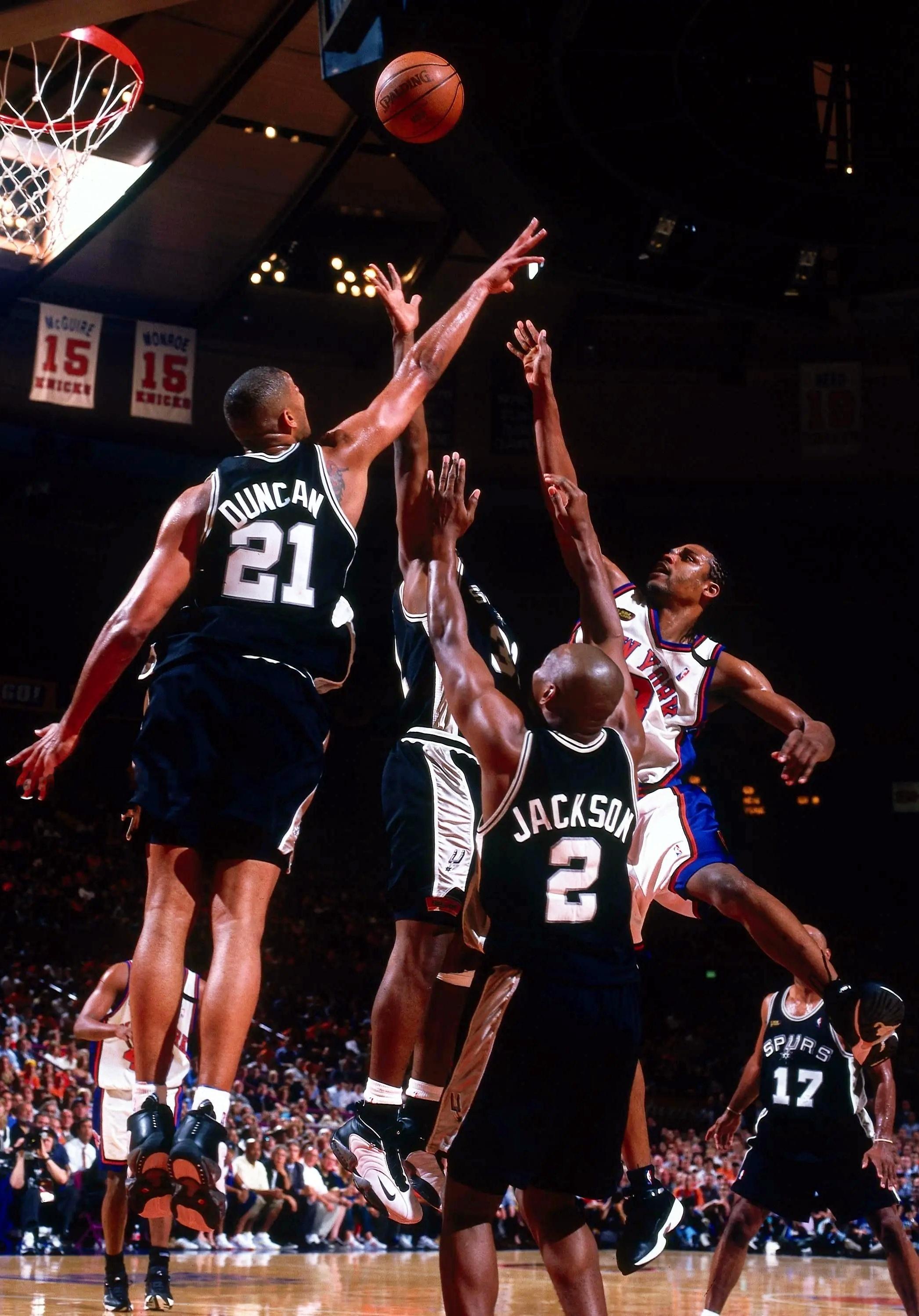 Tim Duncan Vs. Latrell Sprewell 1999 nba