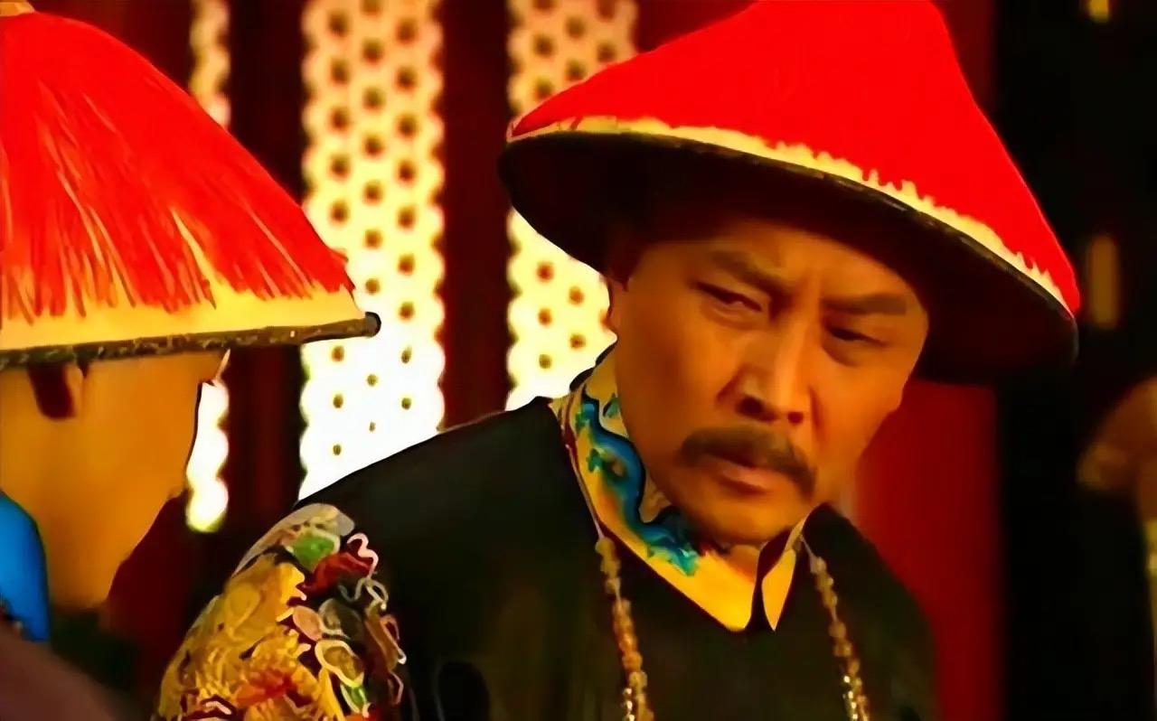 雍正帝即位初期，最大“政敌”不是八阿哥，而是自己亲妈。当朝堂上的八爷党尚在蛰伏、