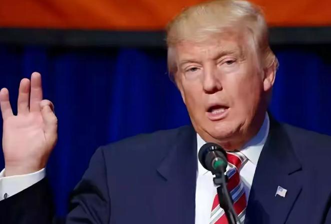 特朗普，会成为超越华盛顿的美国民族英雄吗？

这个问题一出现，本身就带着火药味，