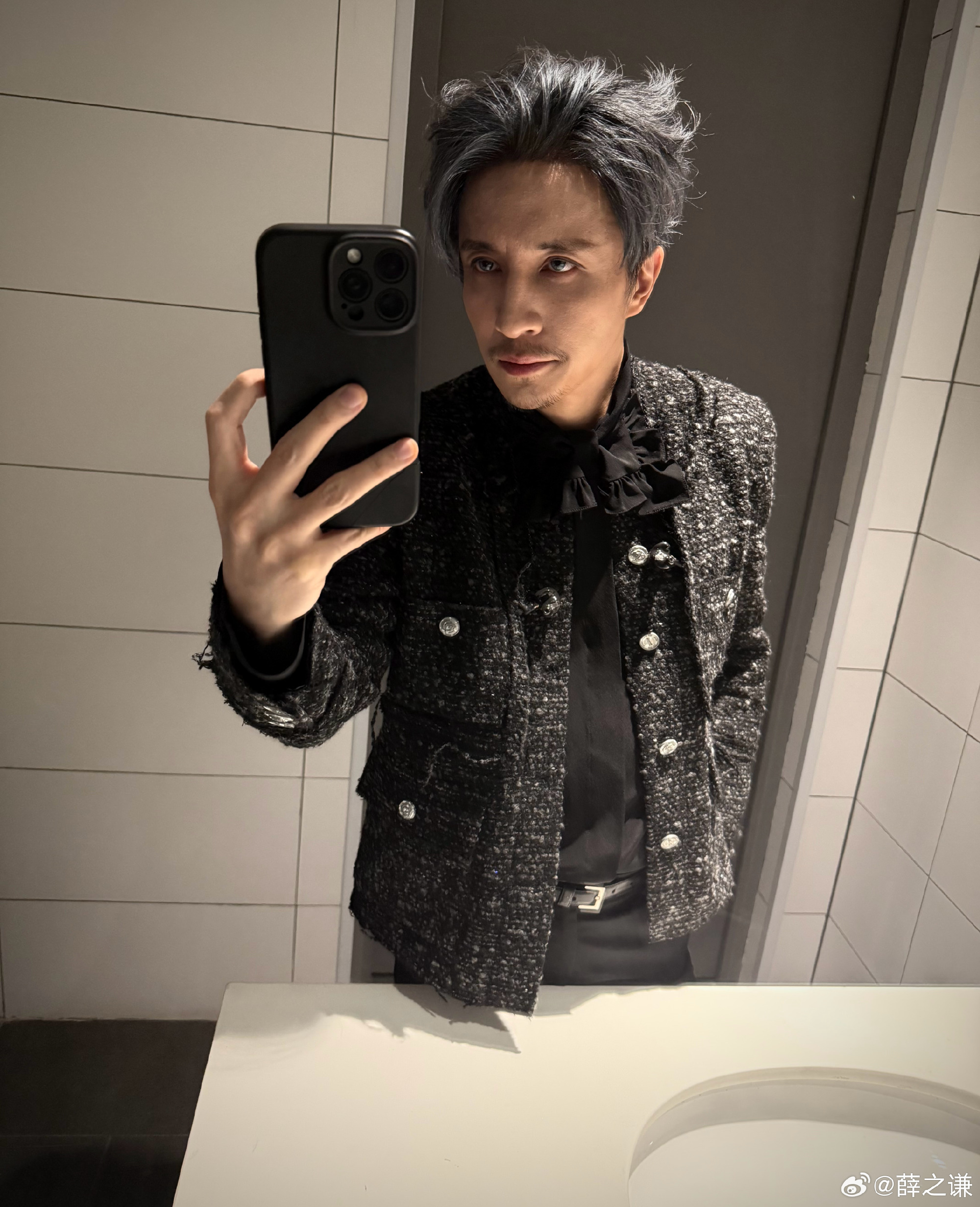 薛之谦不看薛之谦永远不懂舞台美学不看薛之谦永远不懂舞台美学，每一幕都像电影大片，