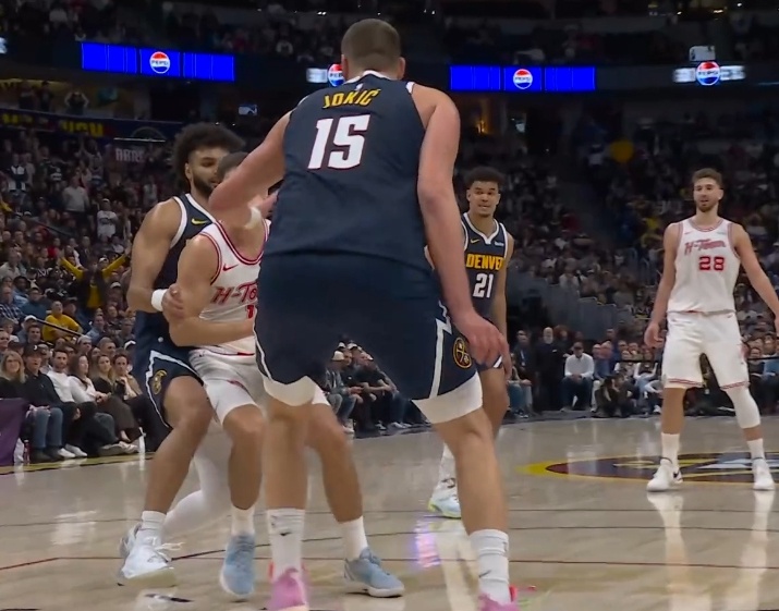 最后关键时刻给约基奇6犯罚下去了火箭vs掘金