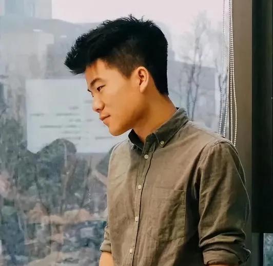 #董宇辉爆火后东方甄选年净利9亿#不太理解一个小作文为啥能引起这么大的风暴？即使
