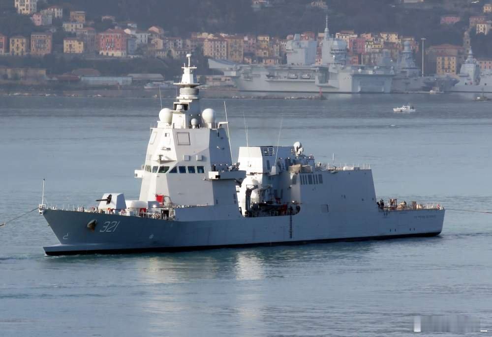 印尼海军321“KRI Prabu Siliwangi”号护卫舰准备试航了。此舰