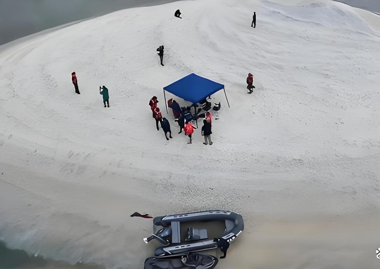 突发！菲方5人硬闯铁线礁，中国海警雷霆出手，主权寸土不让！

就在今天（5月3日