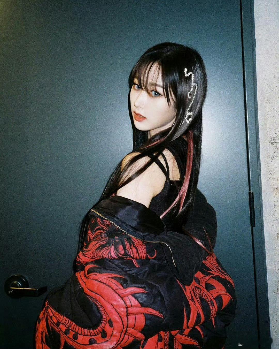 #giselle曾在唇内侧纹身# Y2K涩谷辣妹行为🥵🥵👄 ​​​