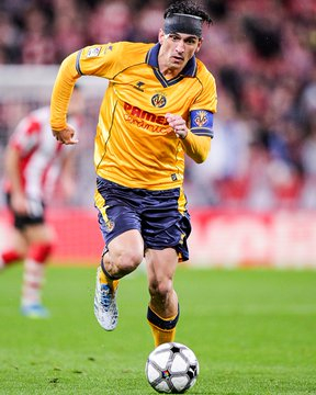 西甲联赛本周末采用了复古风格 