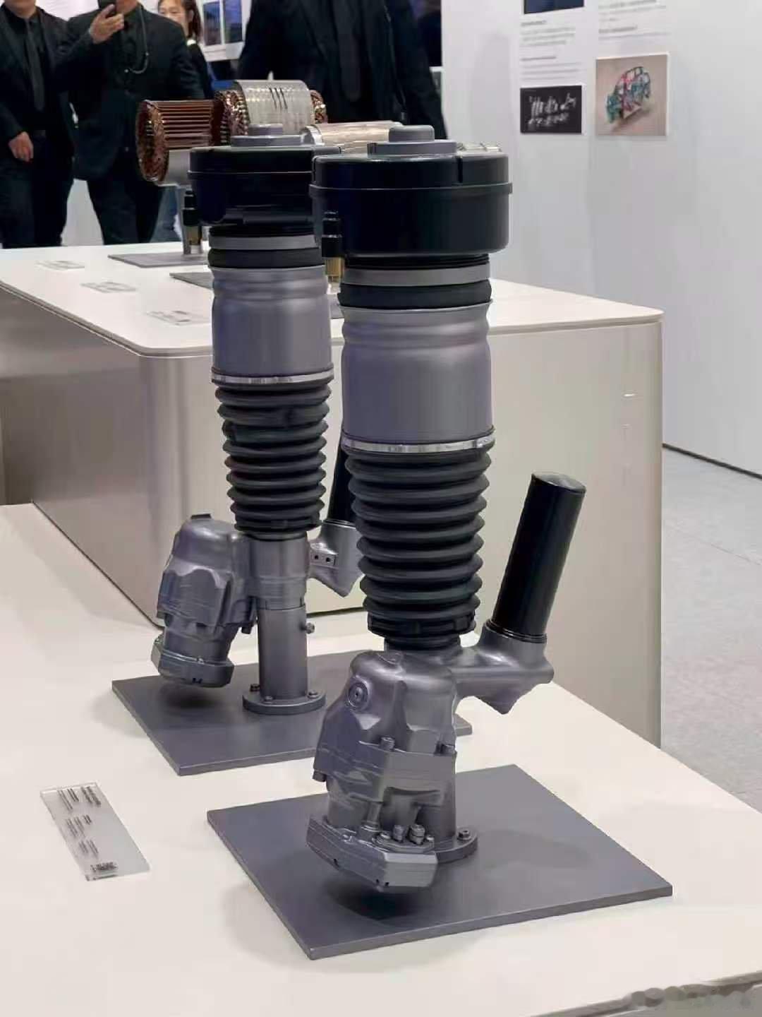 从过去的技术跟随、模仿借鉴，到如今的自主创新、全球领跑，中国汽车产业已完成跨越式