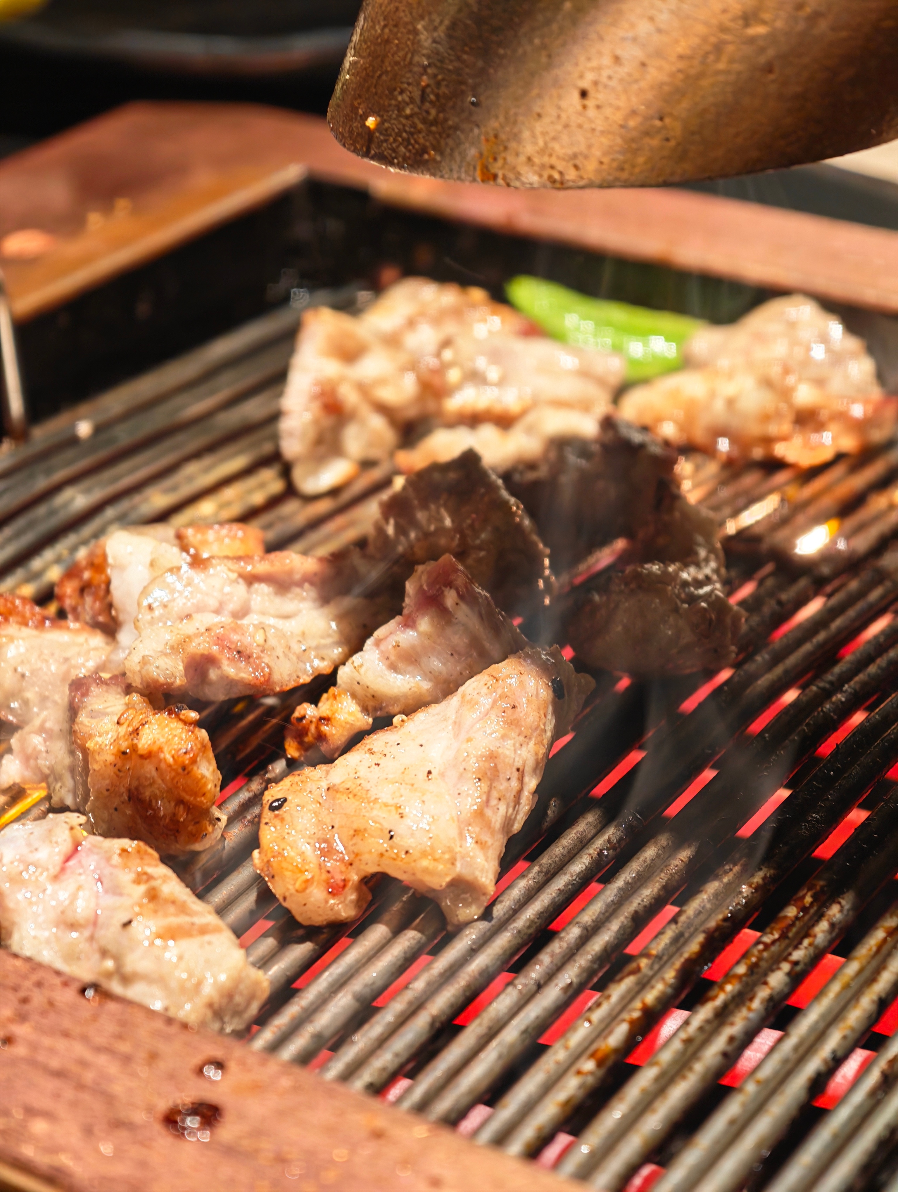 晚安朋友们，烤肉香啊