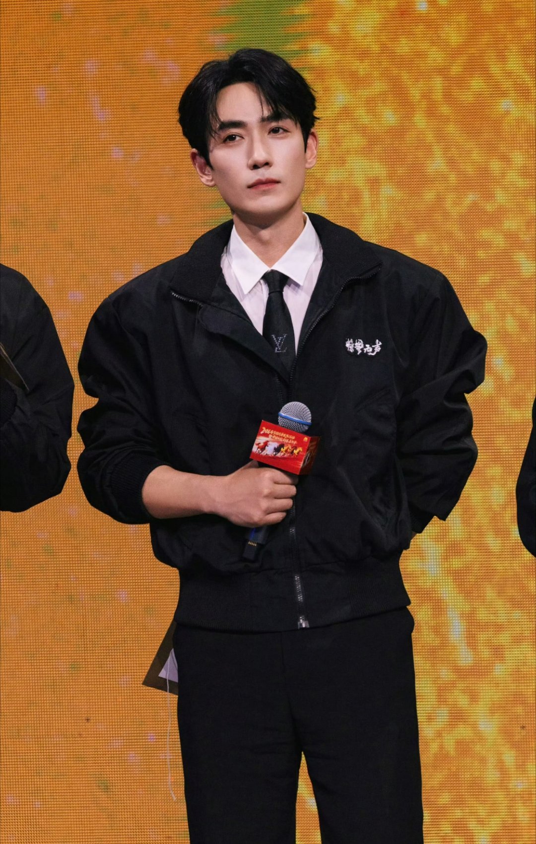 《惊蛰无声》剧组的颜值也太高了叭！ 