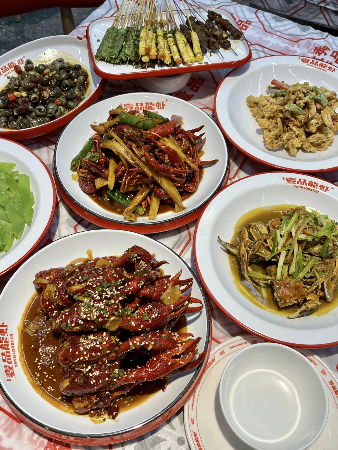 想吃小龙虾！！毫不犹豫去壹品龙虾。。。