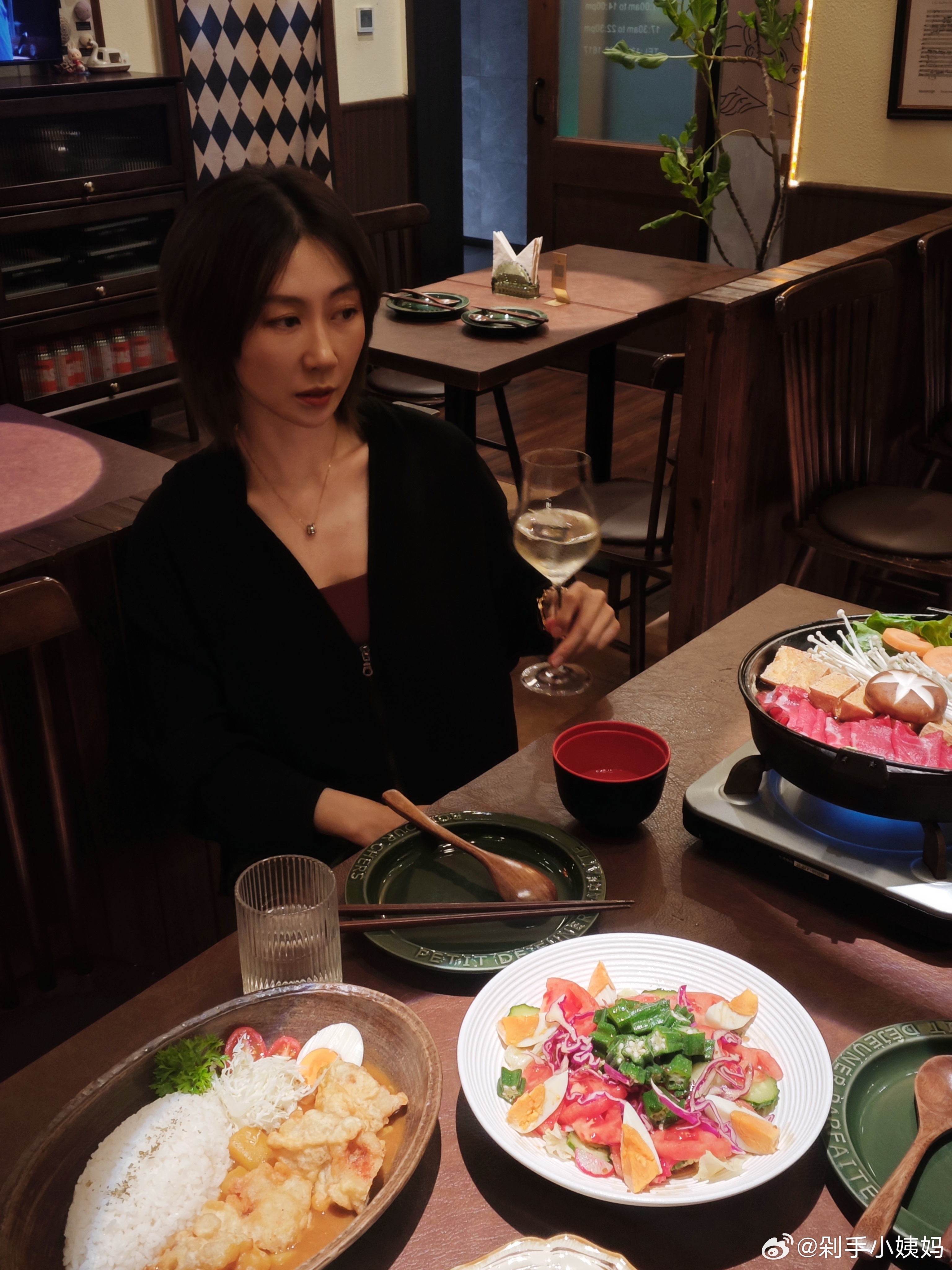补几张生日照才发现当天忘发了日料好像基本不用料酒鱼类和鸡肉去腥就用柠檬反而更能提