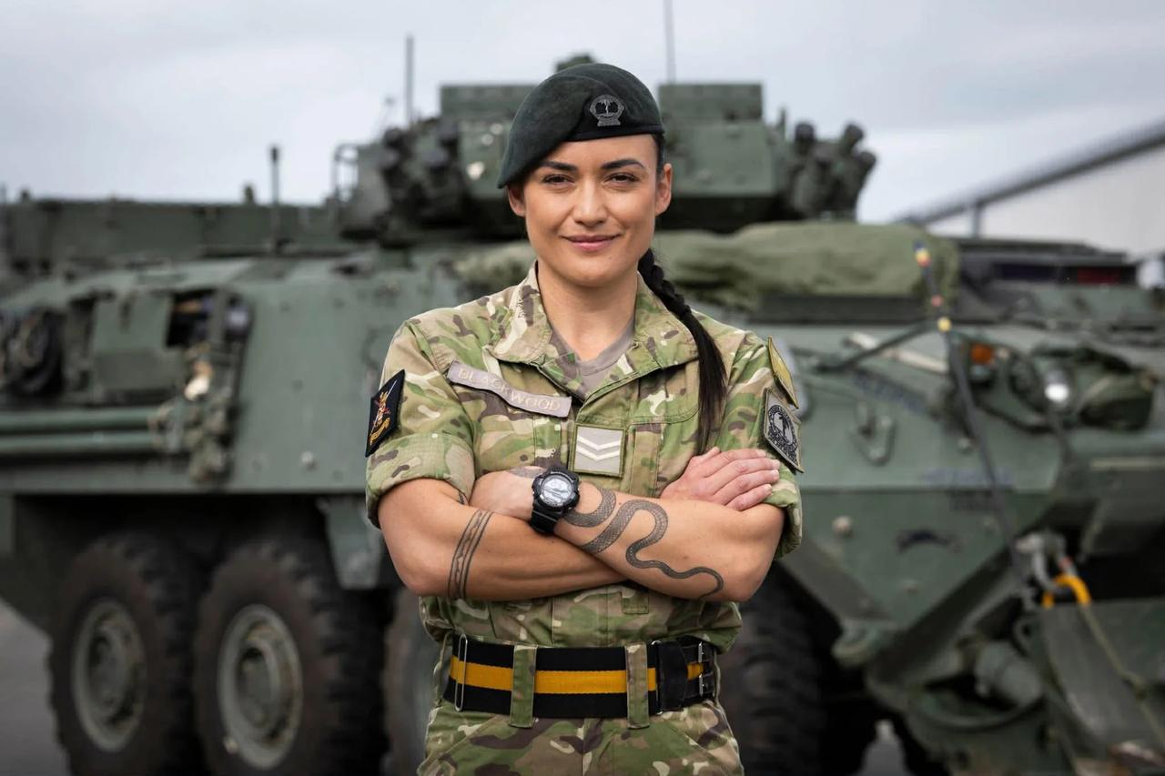 新西兰女兵，纹身很正常