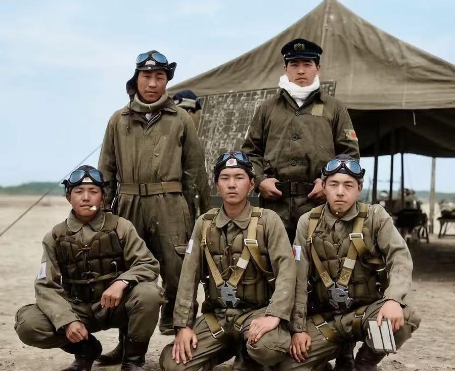 这些二战太平洋战场上的日寇飞行员，假如他们在中国战场被我军击落，穿越回去的你会怎