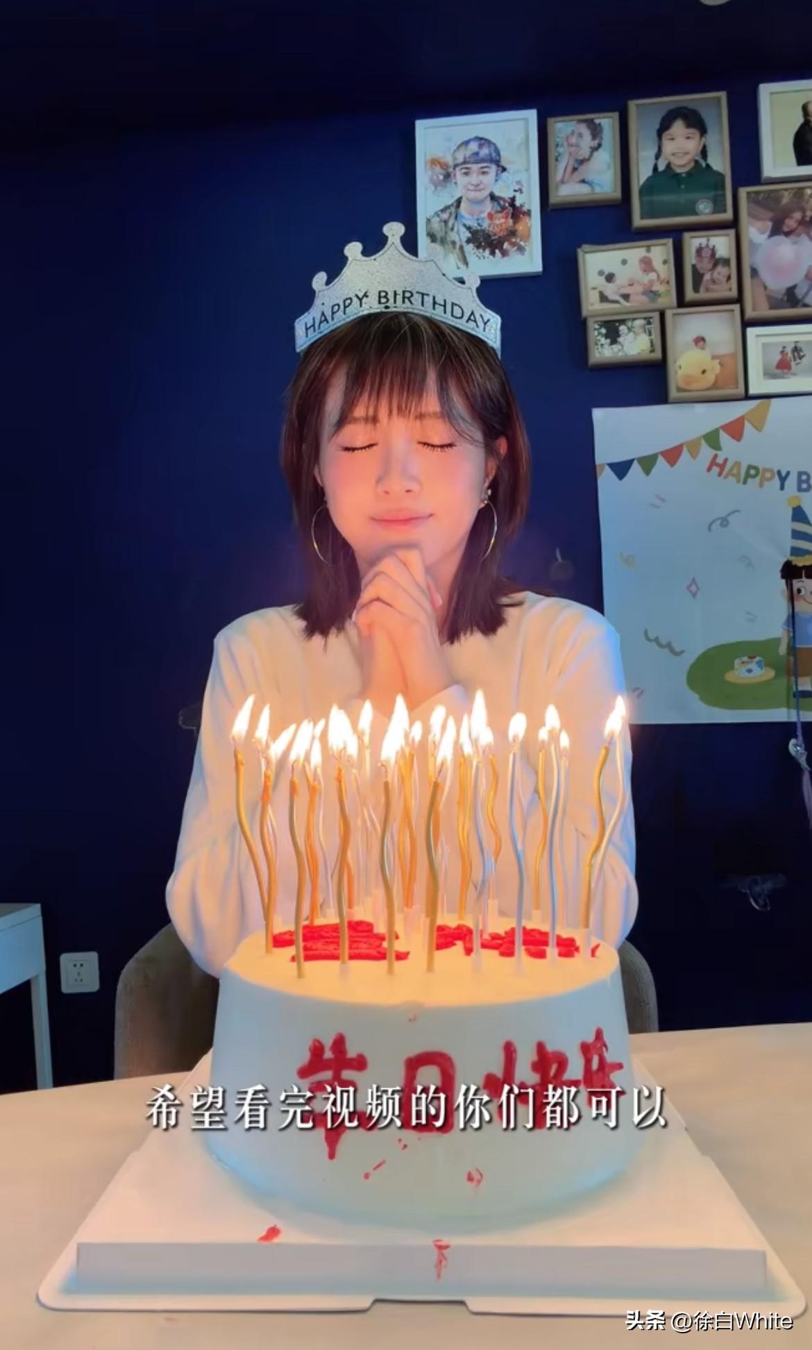 8 月 26 日，包文婧早年的一段婚姻访谈片段被娱记翻出来重提，“恋爱脑” 的评