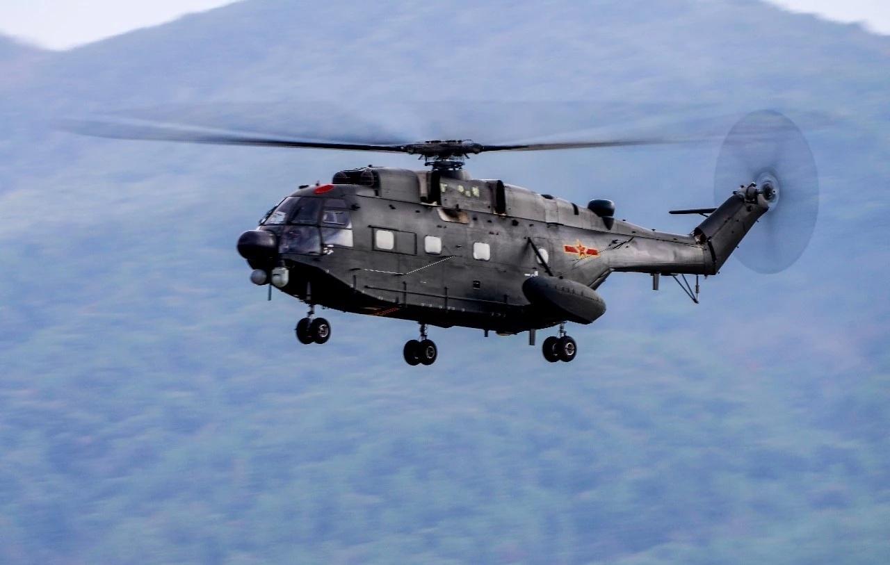 昌河新年开飞，老式Z-8B返厂拆下进口发动机，更换国产发动机如火如荼。新出厂的Z