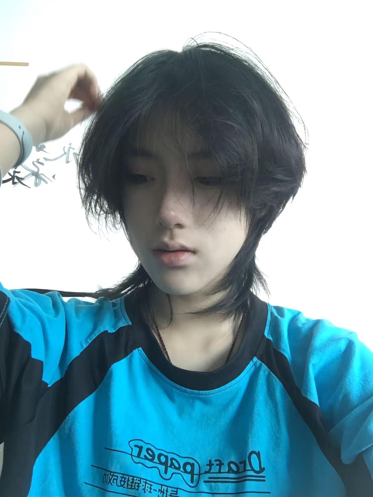 活在记忆里 永远和你在一起短发女生