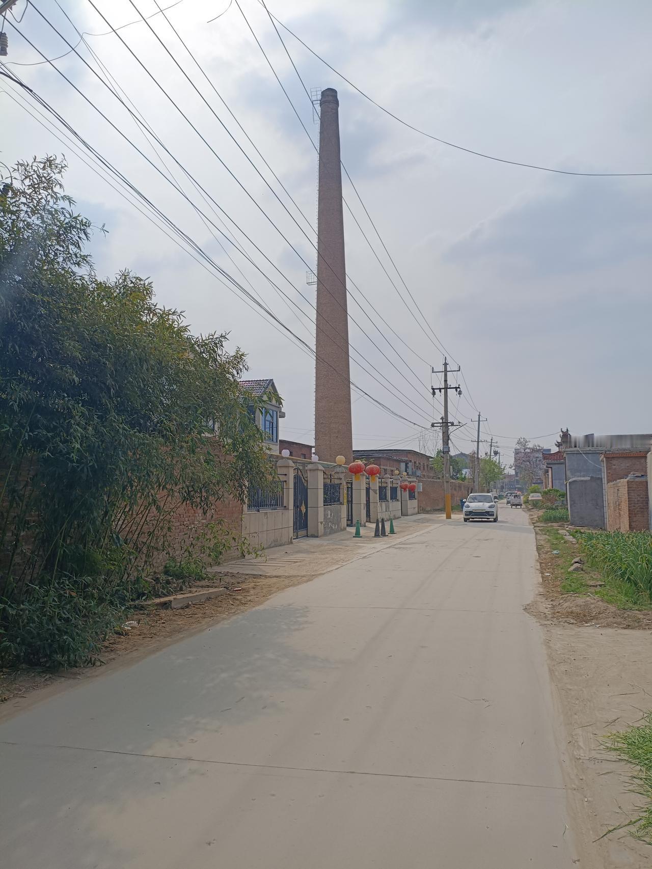 曹县棉花加工三厂
位于曹县孙老家镇孙老家中村，西邻古南路，敬老院南侧。1981年