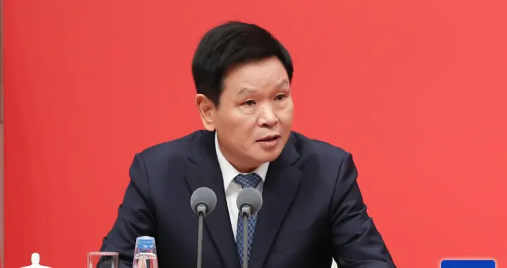 莫高义任云南省委书记
