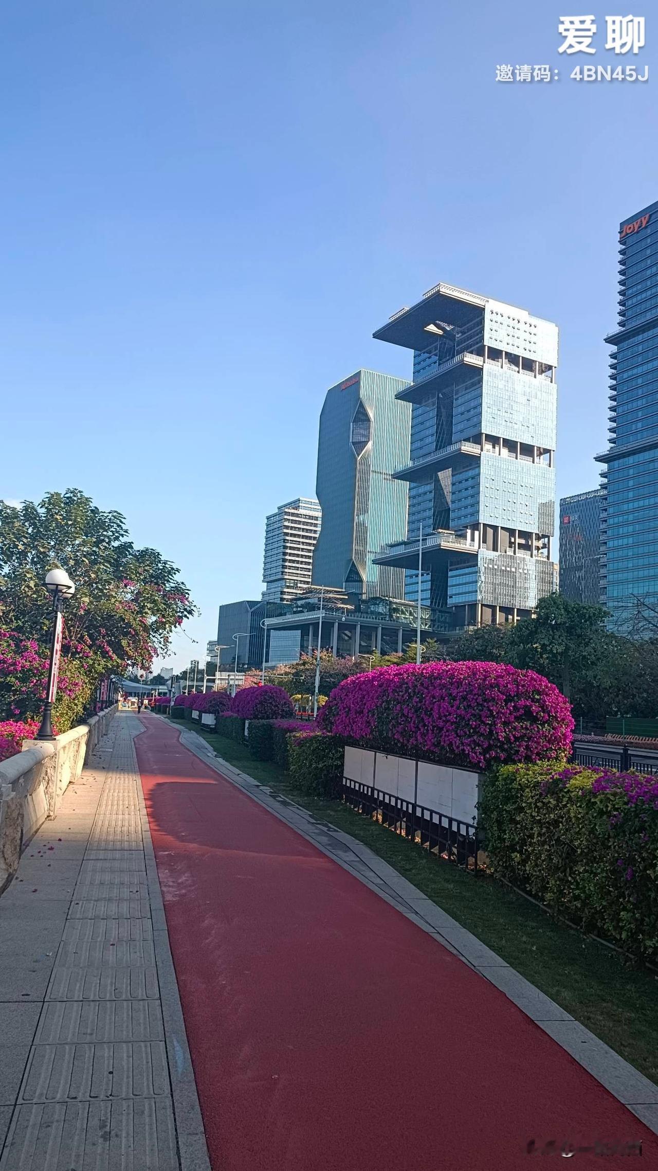你们去外地打工都是带什么行李? 生活总是遇到各种坎坷磕磕碰碰，保持开心快乐每一天