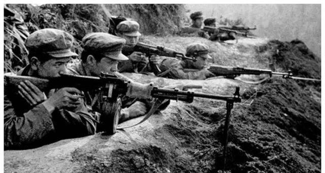 许世友攻打越南谅山有多狠？下令不准留一间房，越军一个团剩72人。
其实早在开打之