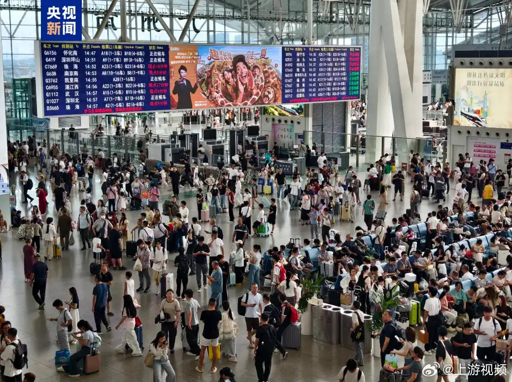 #台风红霞逼近广东铁路陆续停运#【台风“红霞”逼近粤闽：多家航司发布航班预警提示